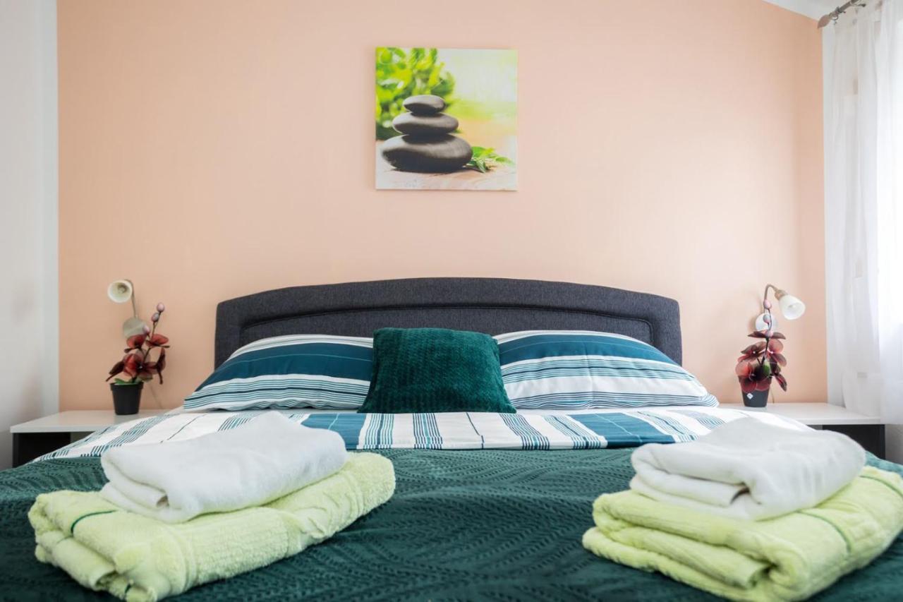 Apartman Luni Sa Bazenom - Malinska, Sveti Anton Sveti Anton  Exteriér fotografie