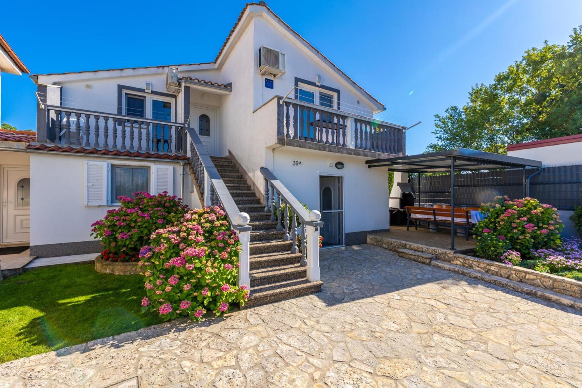 Apartman Luni Sa Bazenom - Malinska, Sveti Anton Sveti Anton  Exteriér fotografie