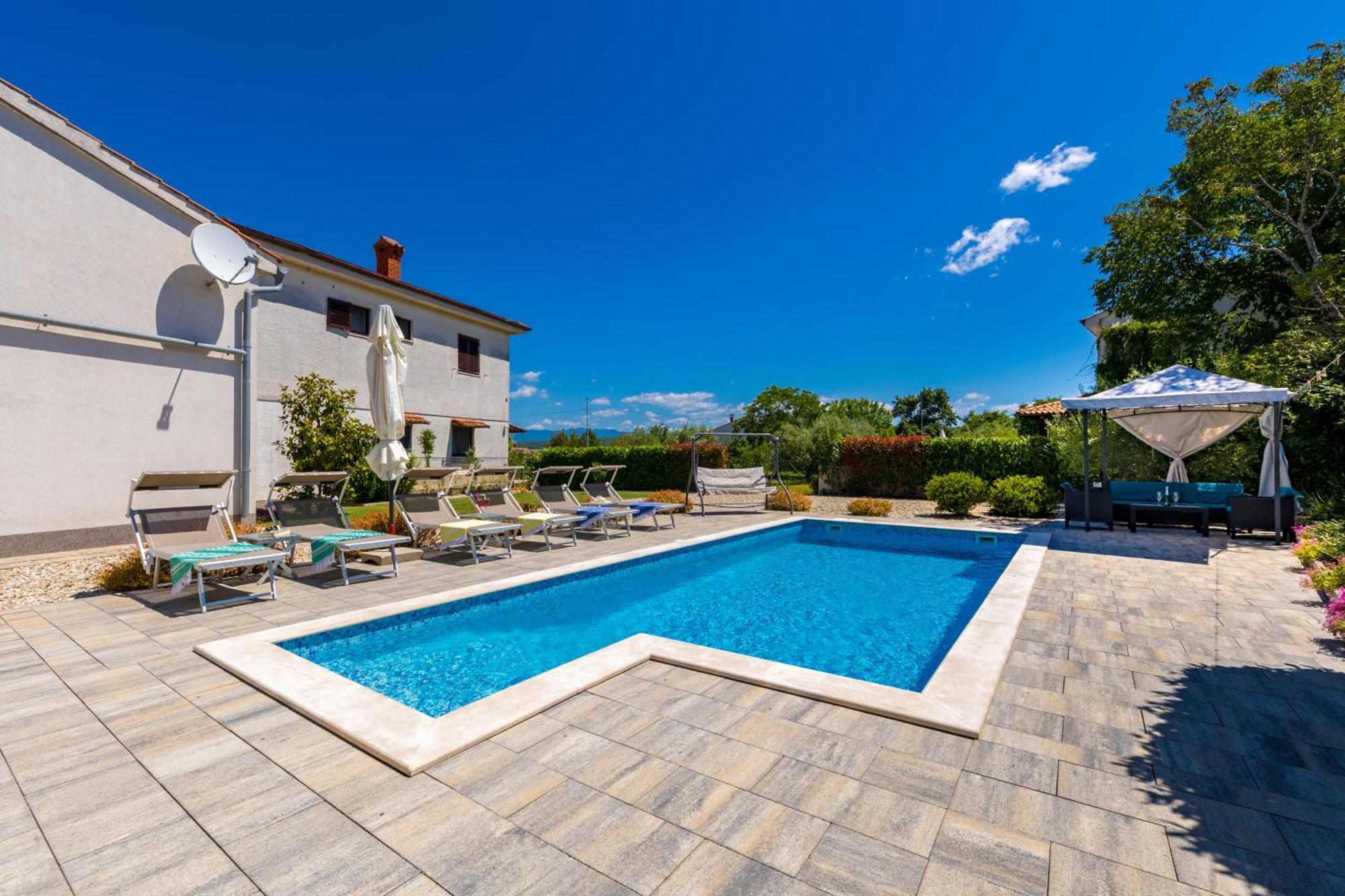 Apartman Luni Sa Bazenom - Malinska, Sveti Anton Sveti Anton  Exteriér fotografie